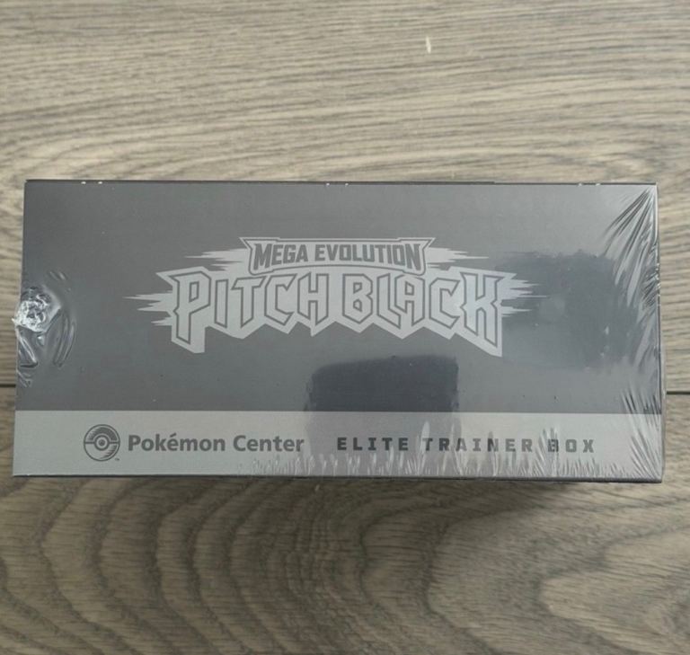 Pokemon Centre Pitch Black ETB