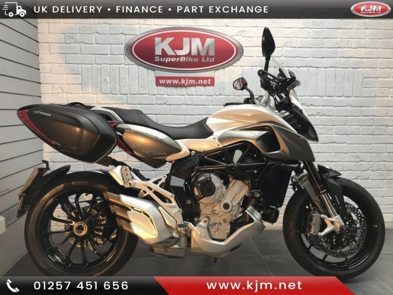 MV AGUSTA STRADALE 800, 2017/67, JUST 3,091 MILES COVERED, MV LUGGAGE