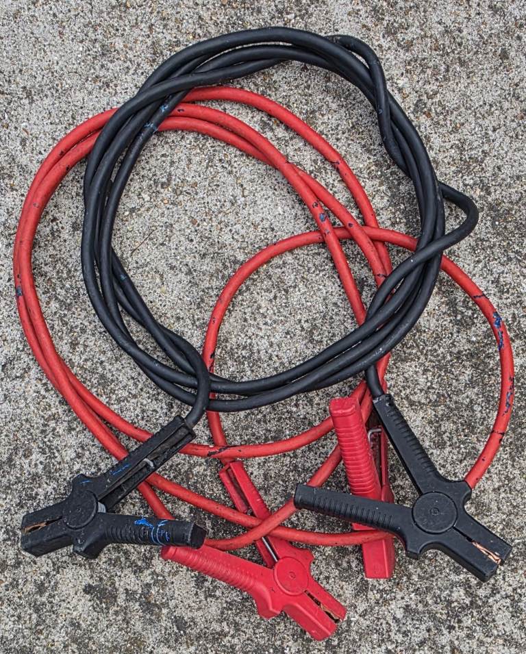 Heavy Duty jump leads. See Pictures and Red Description Please.