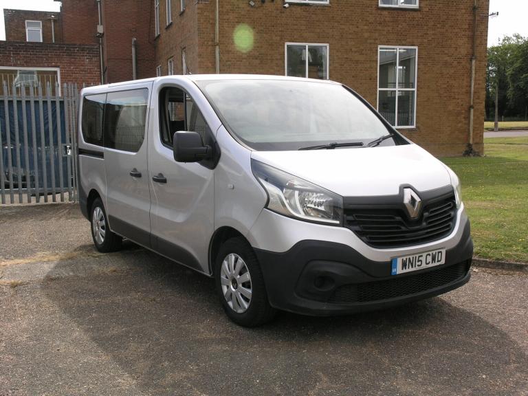 2015 Renault Trafic SL27dCi 90 Business 9 Seater MPV Diesel Manual