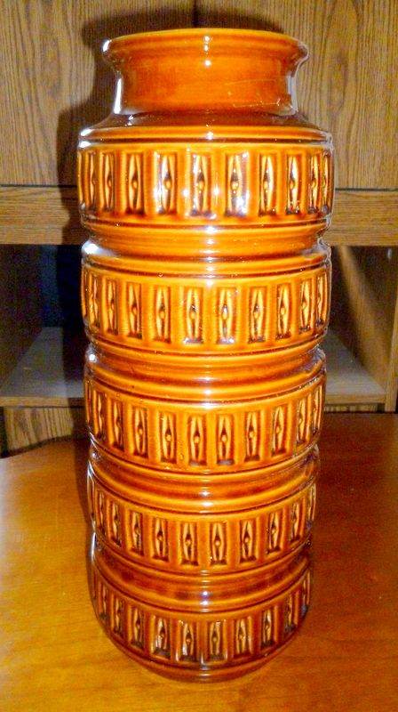 Vintage West German Scheurich Tundra floor vase 268 -40 40cm tall.