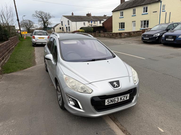 2013 Peugeot 308 1.6 e-HDi 115 Active 5dr [Sat Nav] ESTATE Diesel Manual