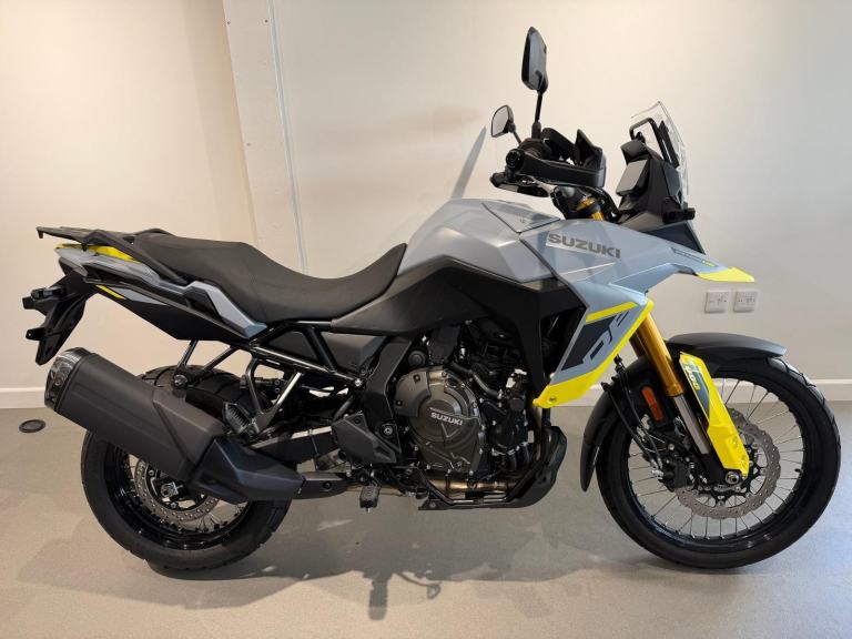 SUZUKI V-STROM 800DE, **Pre-Registered Sale**
