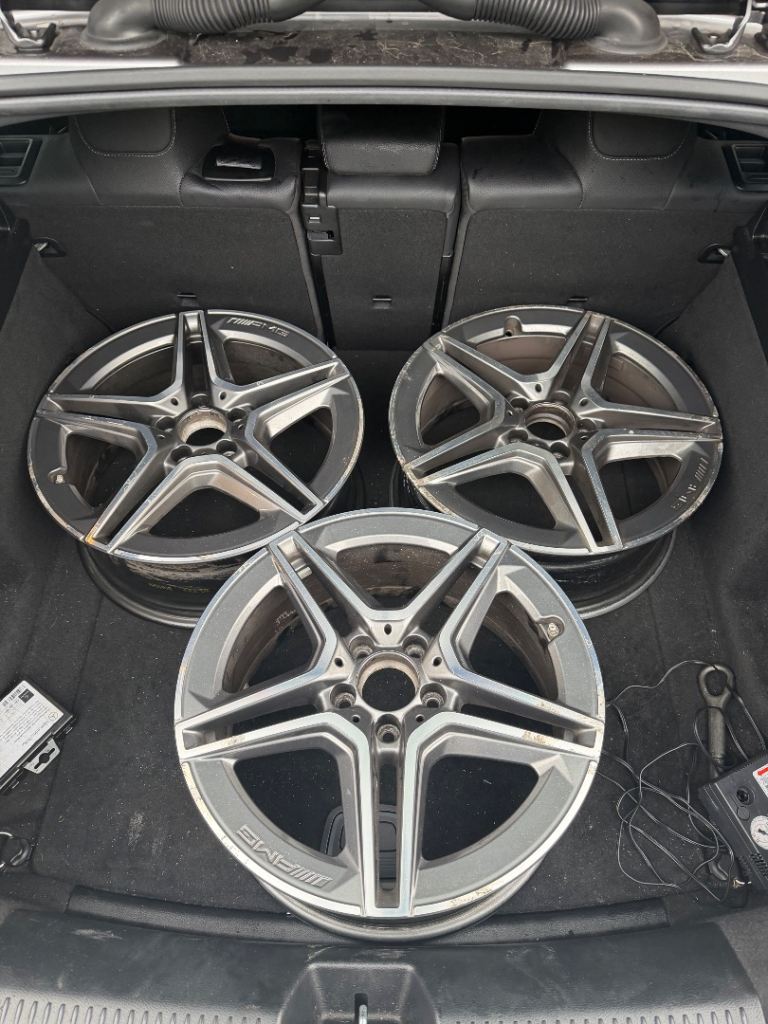 Authentic Mercedes Benz A/Cla Class Alloys x3