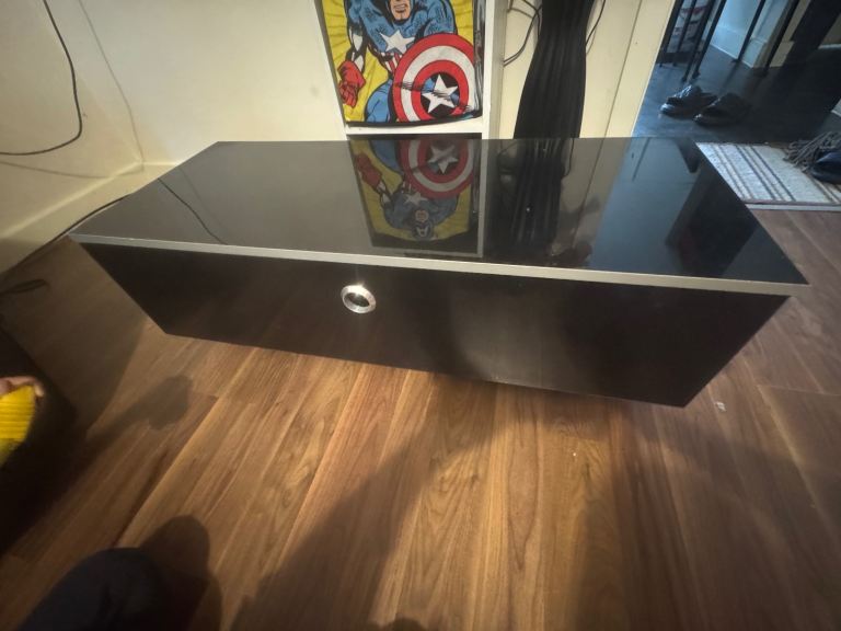 Black glass  TV Unit  – great Condition