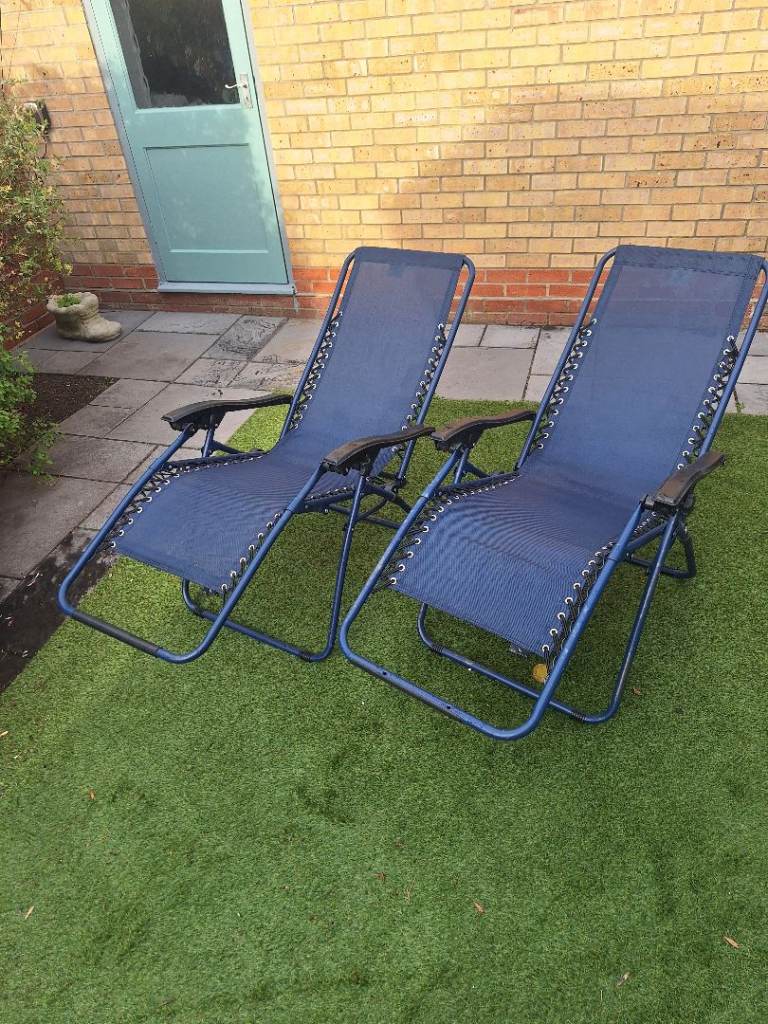 Pair of Blue Garden Recliner Chairs 