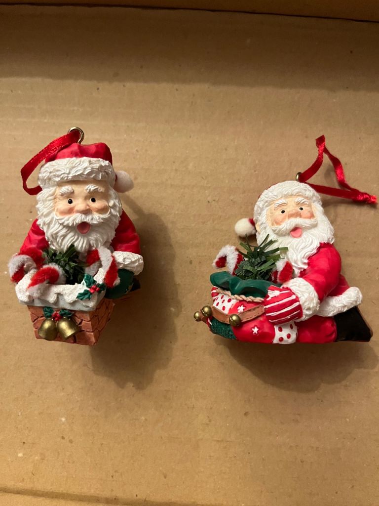 CHRISTMAS DECORATIONS 