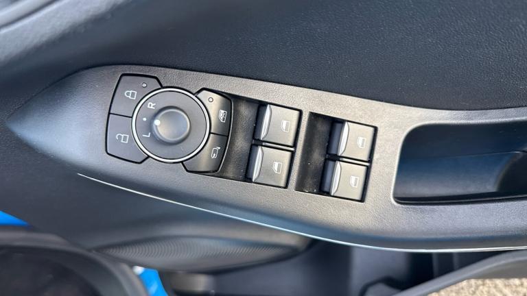 2023 Ford Puma 1.0 EcoBoost Hybrid mHEV ST 5dr DCT Petrol Hatchback Hatchback Petrol Automatic