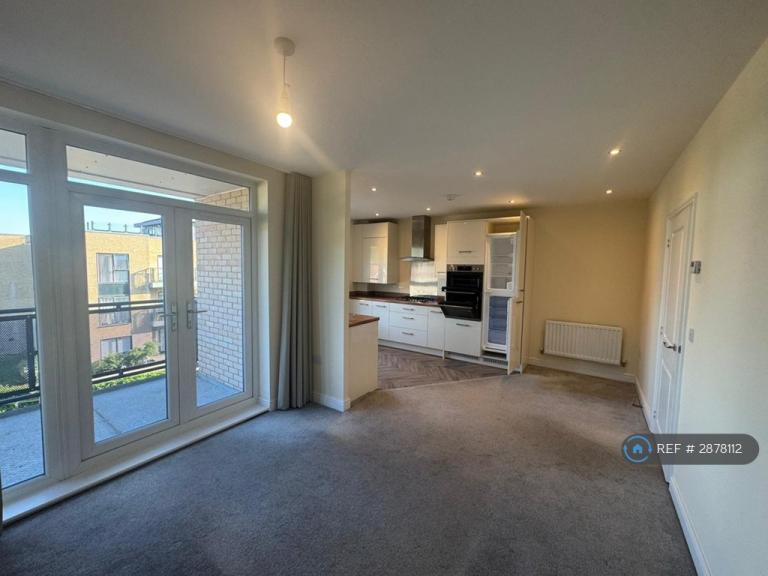 2 bedroom flat in Hauxton, Cambridge, CB22 (2 bed) (#2878112)