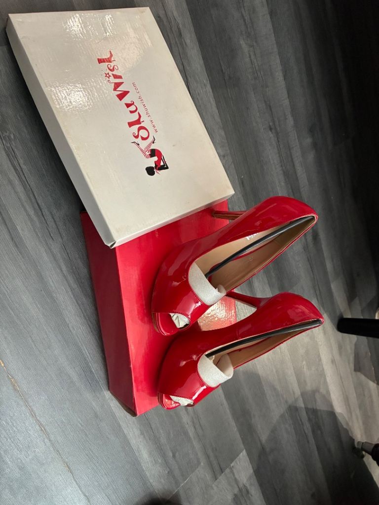 Women’s high heel shoes