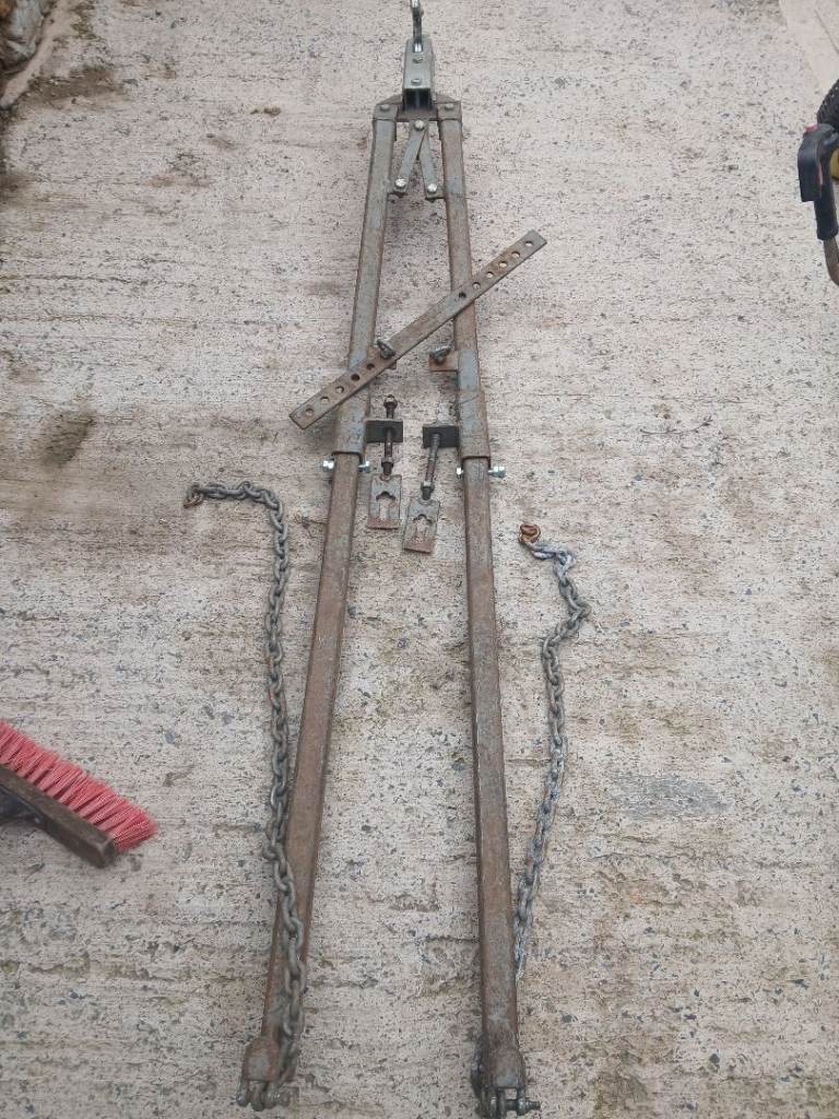 A bar towing 