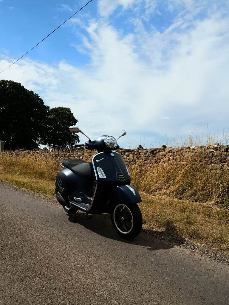 Piaggio Vespa Aprilia Habana Mojito Or Peugeot Django Wanted 