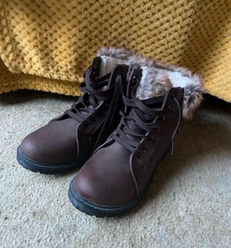 Ladies boots