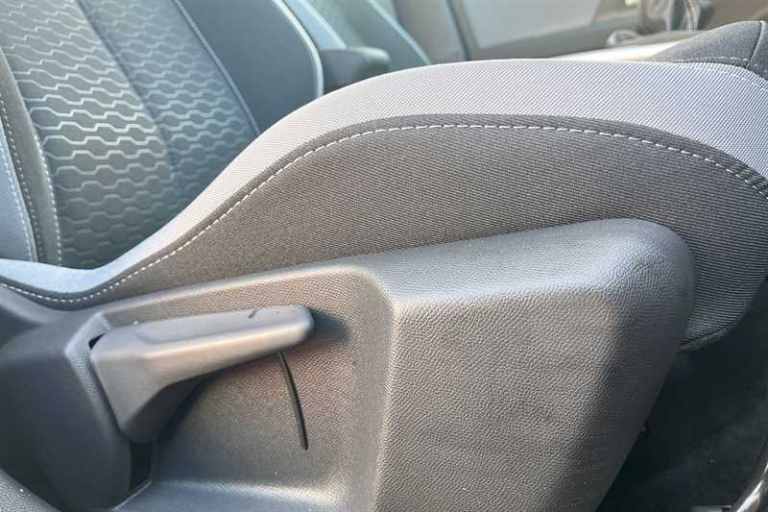 2025 Vauxhall Mokka 1.2 Turbo 136 Griffin 5dr HATCHBACK PETROL Manual