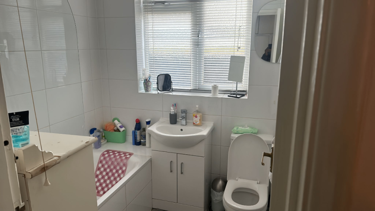 Spacious and Cosy Double Rooms for Rent in - CR0 8HA