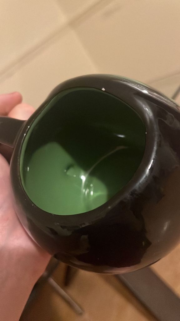 Bundle of mugs