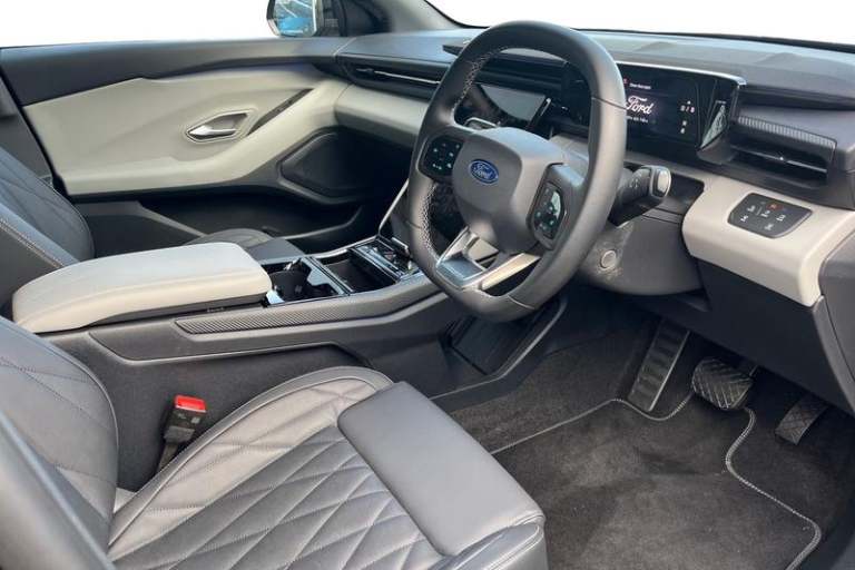 2025 Ford Explorer Extended Range 79kWh Premium SUV 5dr Electric Auto AWD (340 ps) Automatic SUV ...