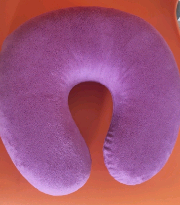 Travel neck pillow 