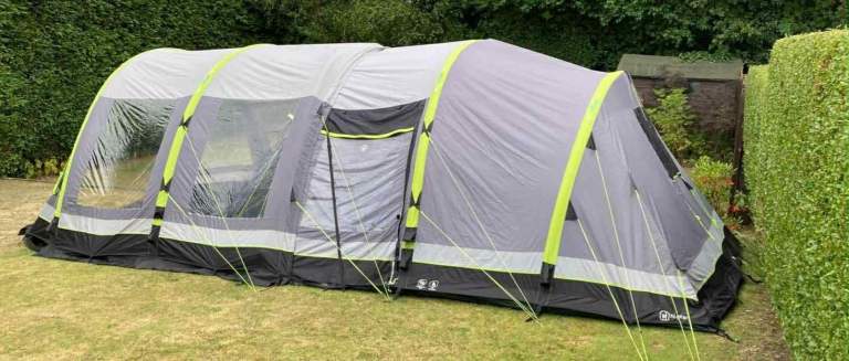 Cirrus 6 inflatable Tent with porch and carpet