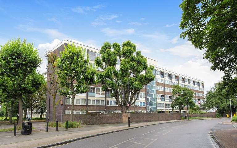 3 Bedroom Split Level Apartment for Rent - Angelina House, Goldsmith Road, Peckham, London, SE15