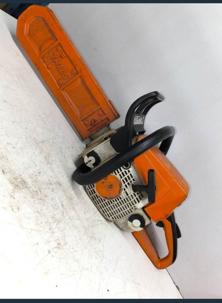 STIHL 023 2 STROKE PETROL CHAINSAW – Good Working Condition