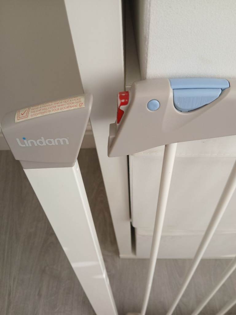 Lindam child stairgate