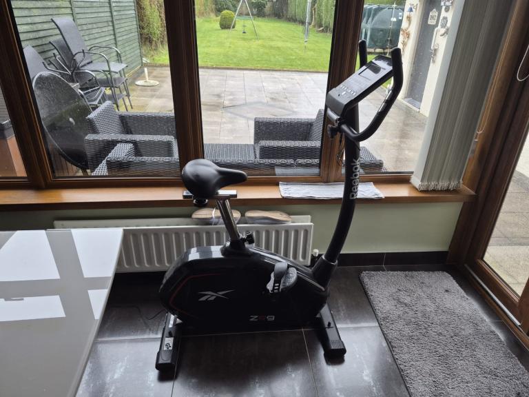 Reebok ZR9 exercise bike