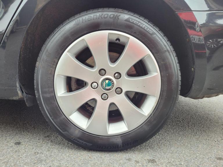 2011 Skoda Superb 2.0 TDI S DSG Euro 5 5dr ESTATE Diesel Automatic