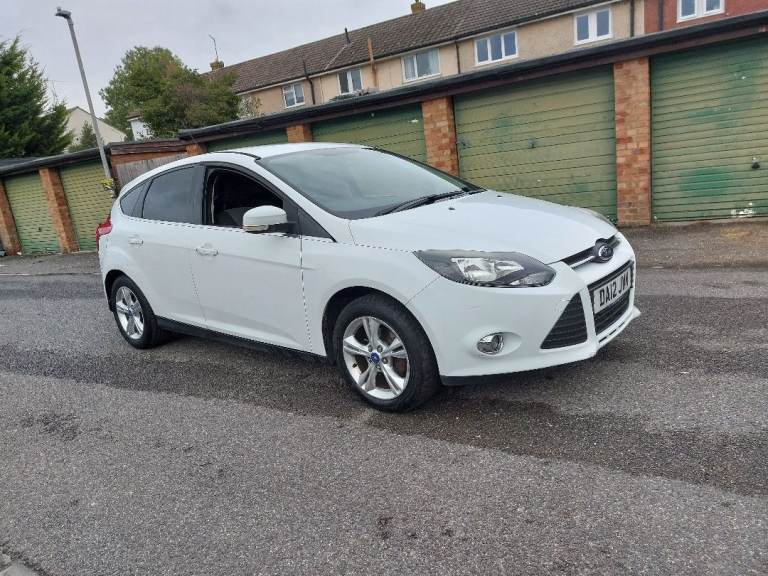 Ford, FOCUS, Hatchback, 2012, Manual, 998 (cc), 5 doors