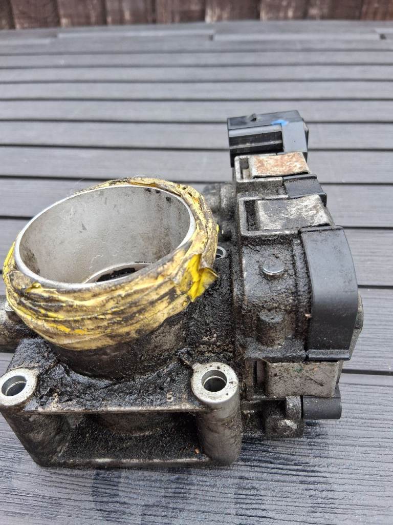 Throttle body