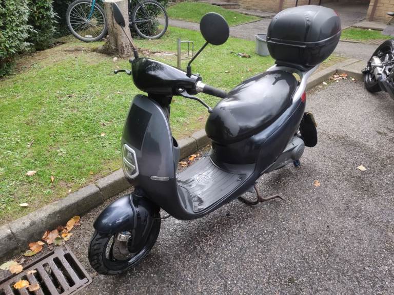 Ecooter E1R Electric Scooter 