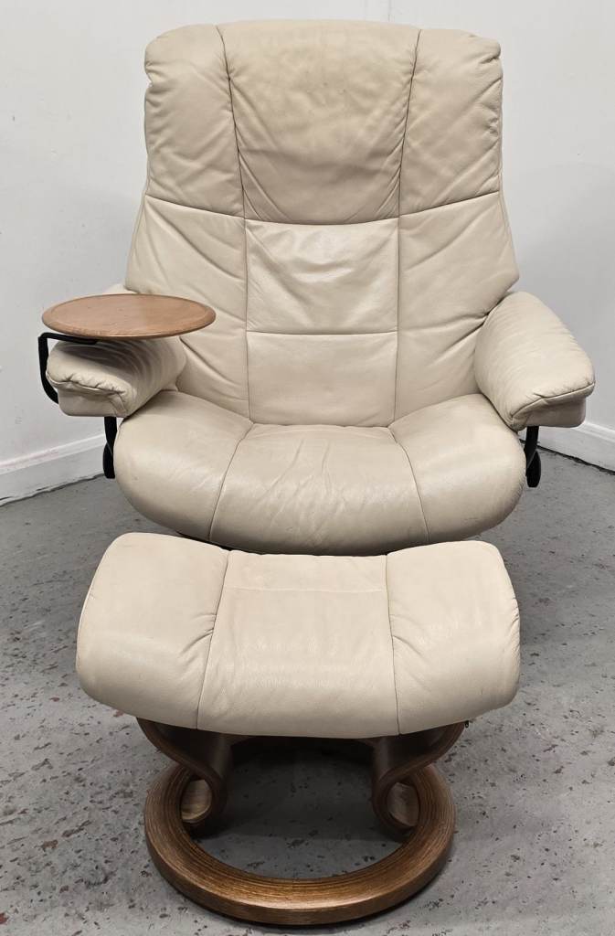 Ekornes Stressless Mayfair Leather Recliner Chair, Table & Footstool 1706268