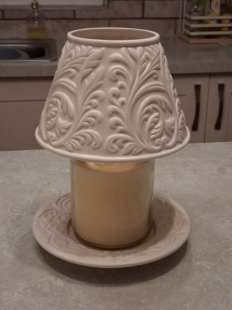 image for Yankee candle plate and lantern topper