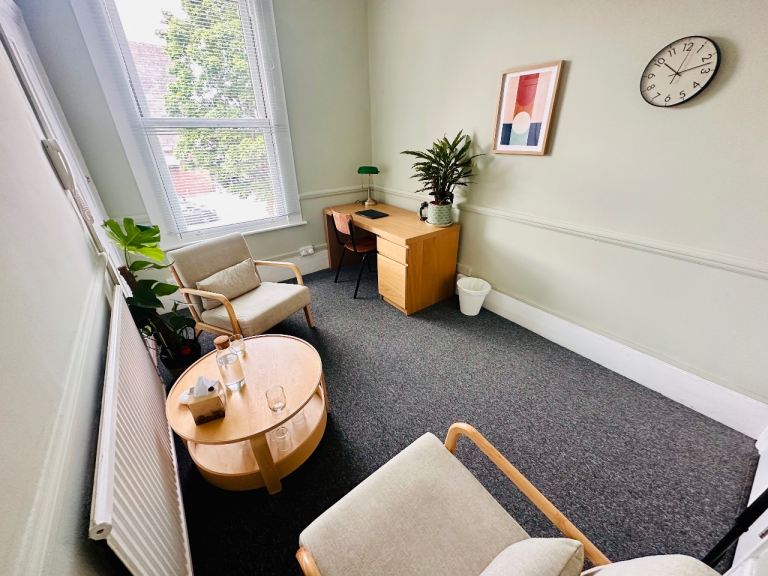 Therapy room to share in South Woodford, London E18