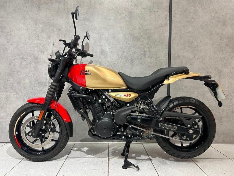 74/2024 Royal Enfield Guerrilla 450 - 5152 miles - STUNNING!