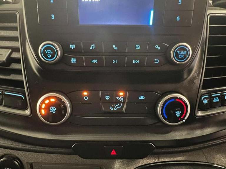 2021 Ford Transit Custom 2.0 EcoBlue 130ps Low Roof Leader Van PANEL VAN DIESEL Manual