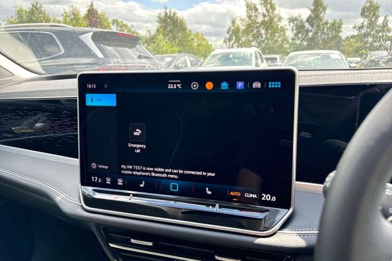 2025 Volkswagen Passat 1.5 eTSI MHEV Elegance DSG Euro 6 (s/s) 5dr Estate Automatic