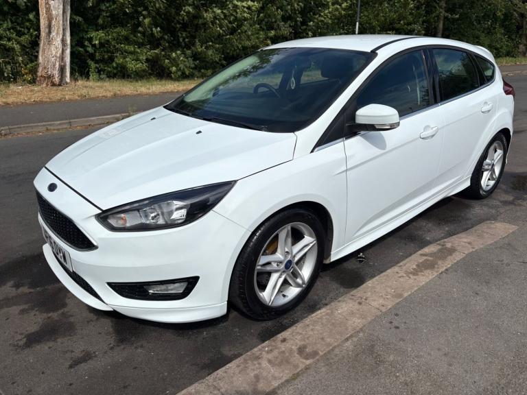 2016 Ford Focus 1.0 EcoBoost 125 Zetec S 5dr HATCHBACK Petrol Manual