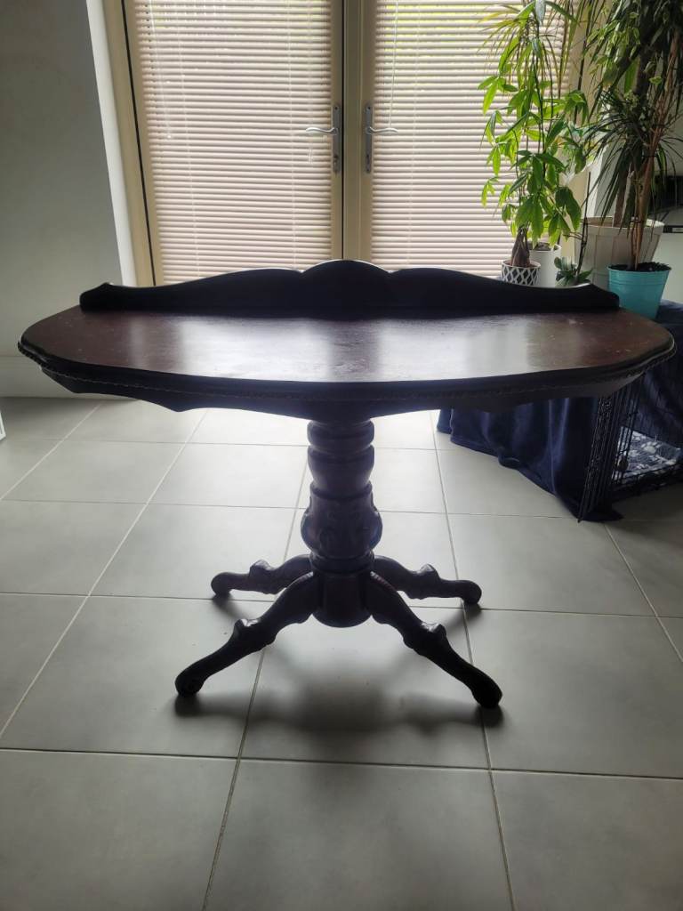 Vintage mahogany side table 
