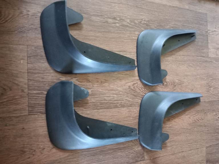 NEW GENUINE UP FRONT MUD FLAPS SPLASH GUARDS SET 1S0075111