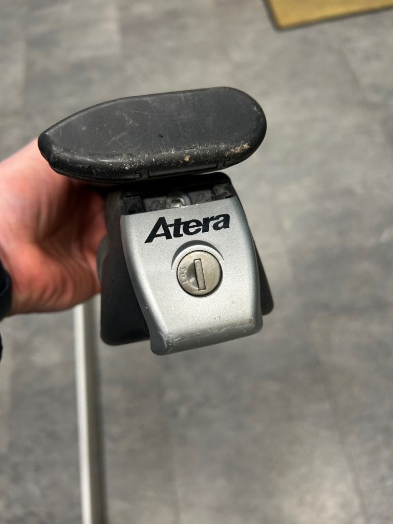 Atera Signo RTD roof bars for sale