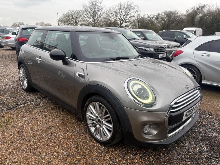 2018 MINI Hatch 1.5 Cooper Euro 6 (s/s) 3dr HATCHBACK Petrol Manual