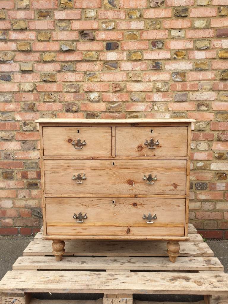 Victorian Antique Pine Chest Of Drawers Dresser Bedside chest Night stand