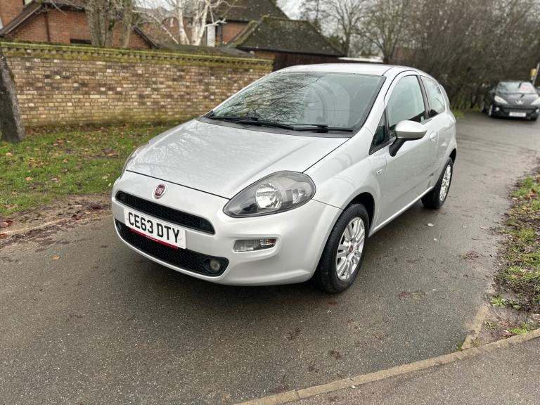 2013 Fiat Punto 1.4 Easy 3dr HATCHBACK Petrol Manual