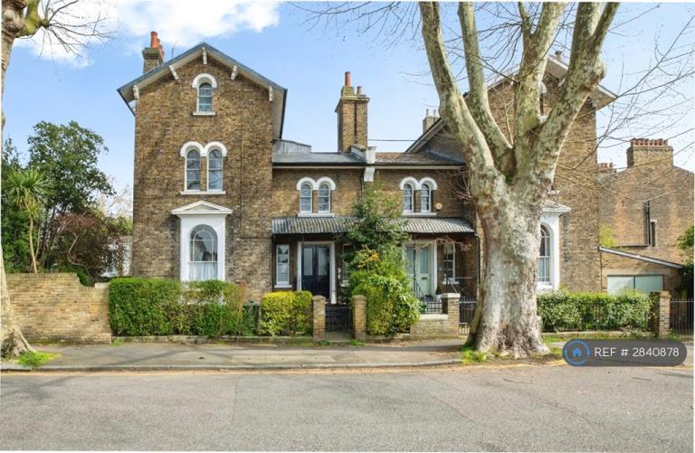 1 bedroom flat in Church Terrace, London, SE13 (1 bed) (#2840878)