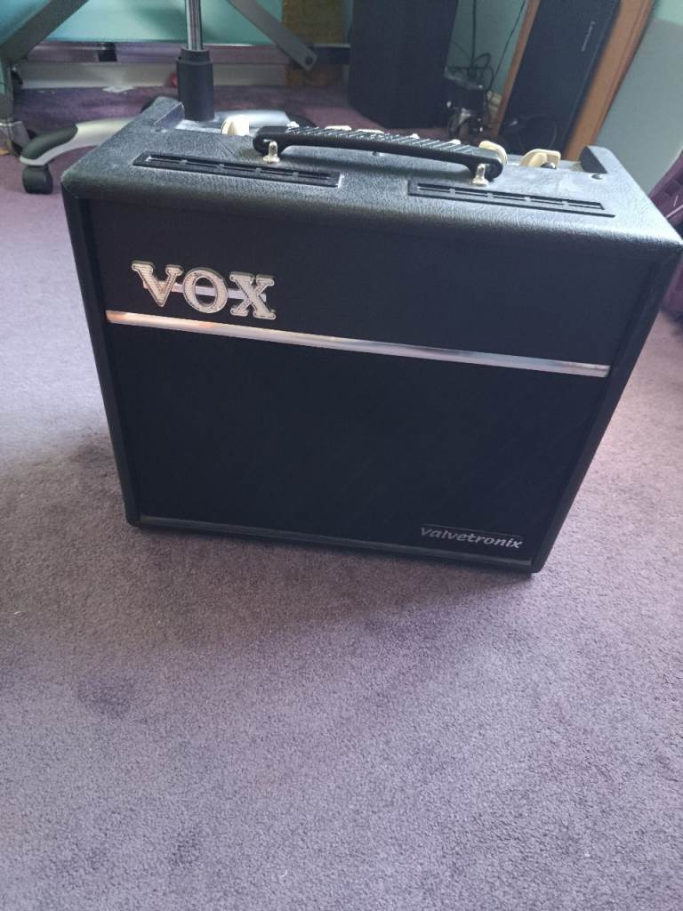 Vox Vt20 + guitar amp 