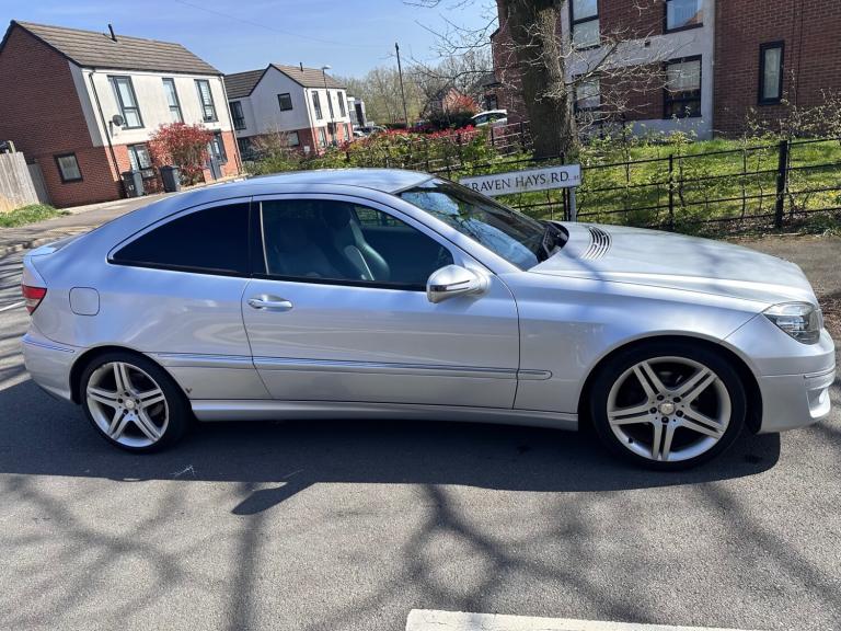 2010 Mercedes-Benz CLC Class CLC 180K Sport 3dr Auto COUPE Petrol Automatic