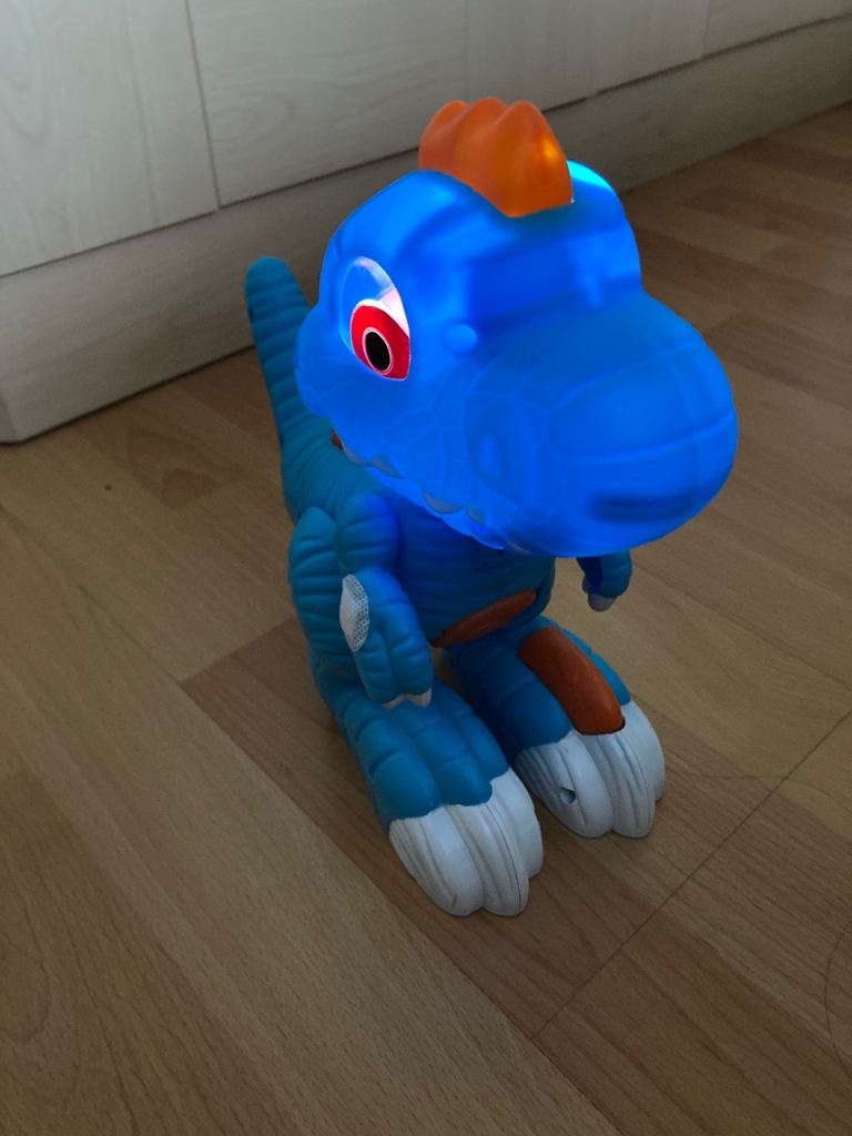 7 x Various Dinosaurs