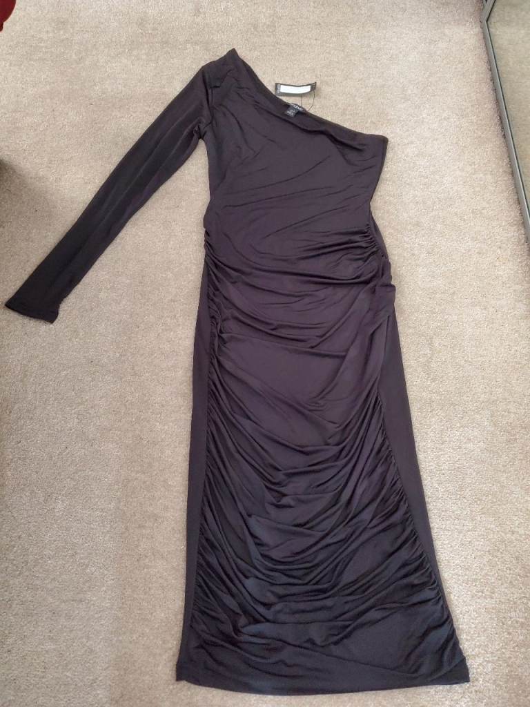 Boohoo Black One-Shoulder Ruched Maxi Dress - New with Tags