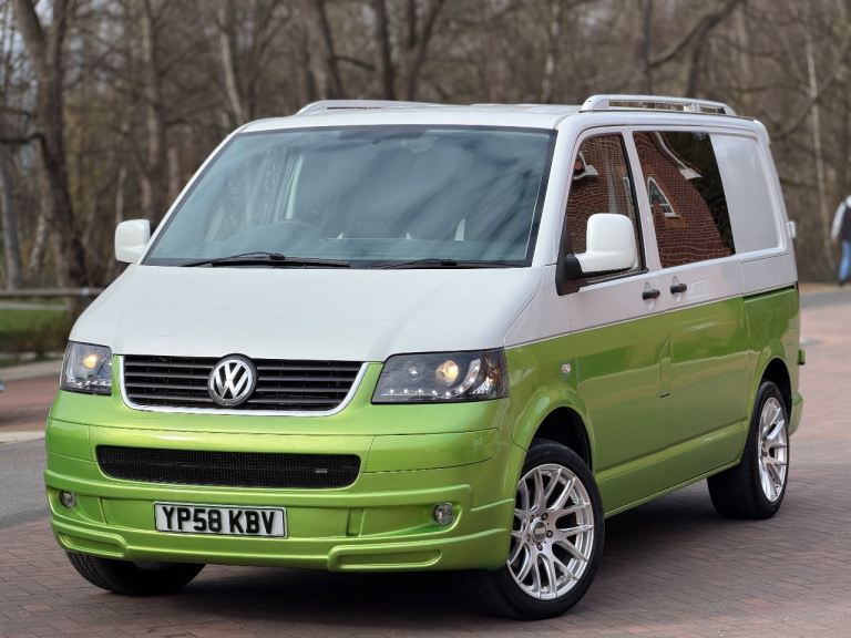Volkswagen Transporter T5 T28 2.5 TDI DIESEL Profesional Conversion Camper Van Luxuries 